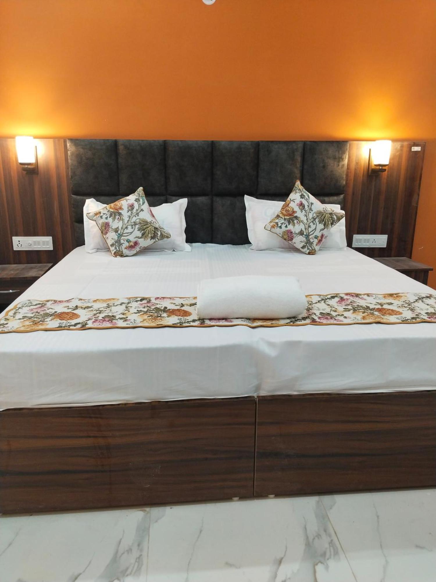 Atithi Inn Khajurāho Extérieur photo