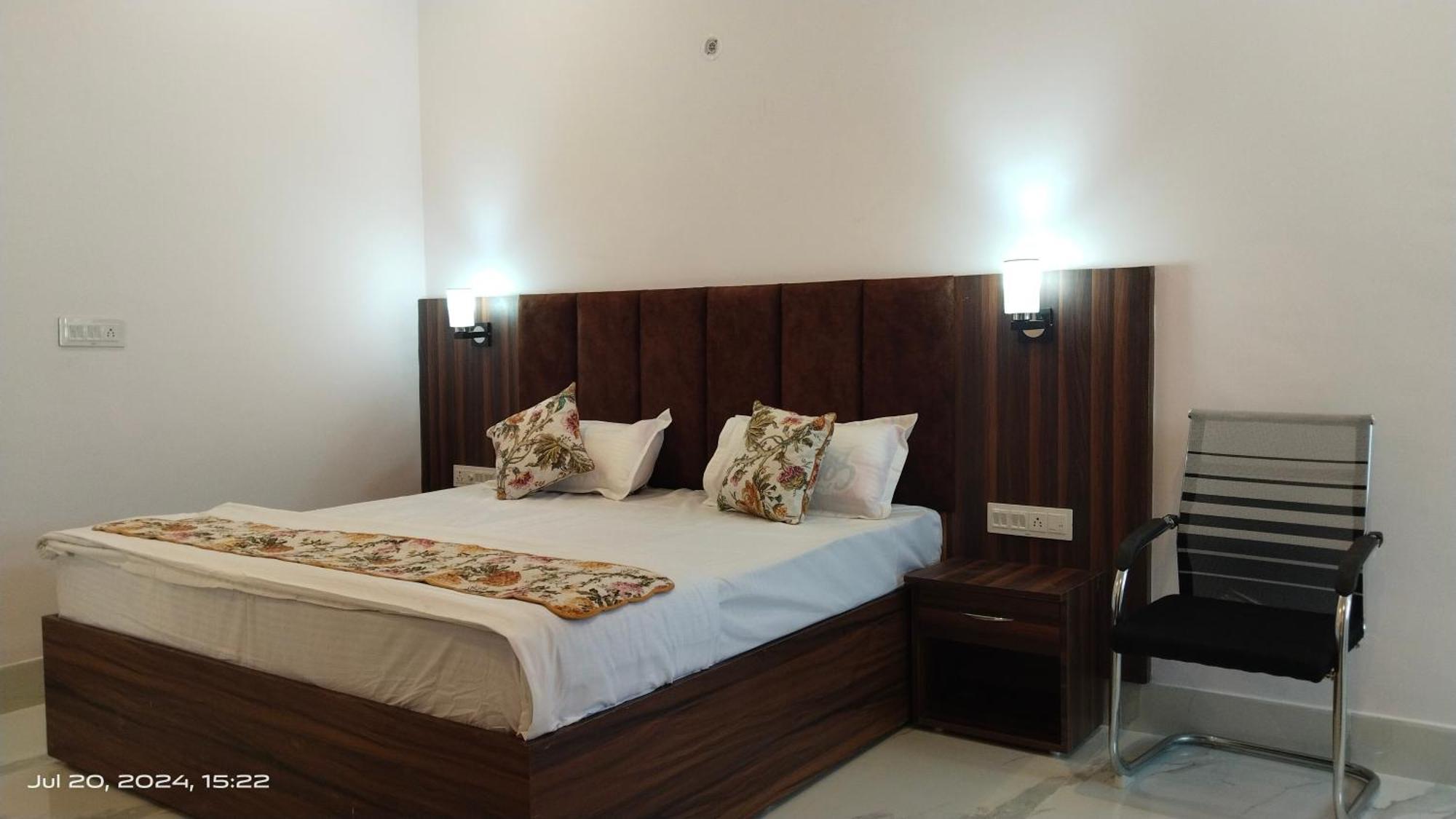 Atithi Inn Khajurāho Extérieur photo