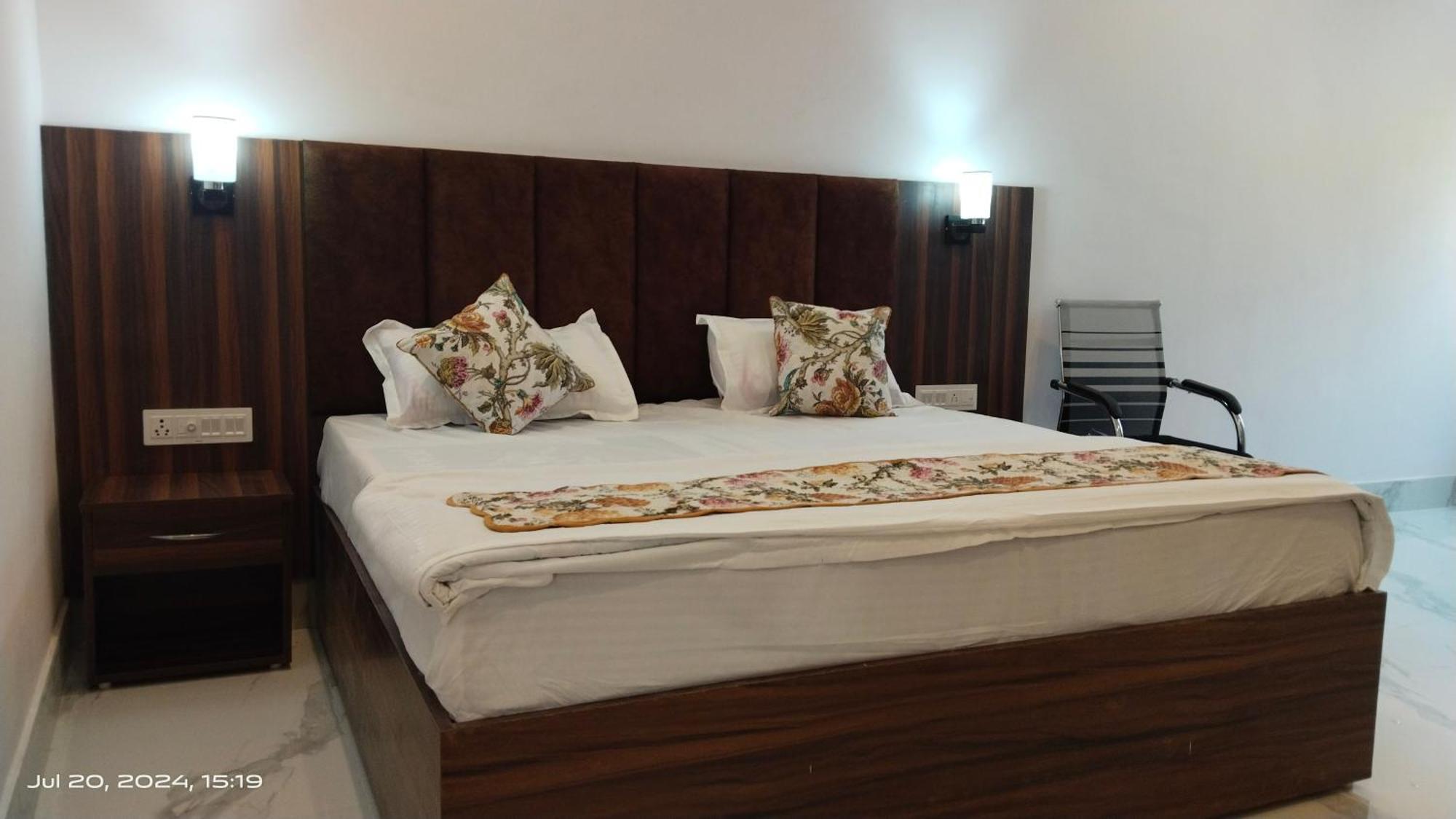 Atithi Inn Khajurāho Extérieur photo